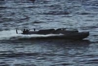 ロシア軍の「超高速船」を破壊？ウクライナの水上自爆ドローンが占領下のクリミアに潜入