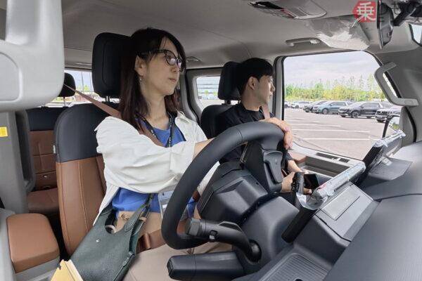 じつは「ボンゴ」の末裔？ “電動ハイエース”の座を狙う韓国の新型EVバン 生産拠点からスゴかった！