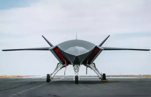豪空軍「50年ぶりの国産機」有人機とタッグ組むため防空網から“見えなくなる”能力を証明！ 運用開始はいつ頃？