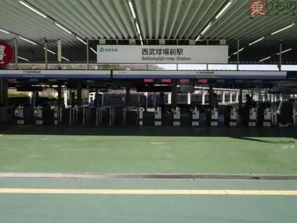 最大3万人が押し寄せるスタジアム駅リニューアルに「助かる」 野球ファンはどう受け止めた？ 駅と球場の切実な課題とは