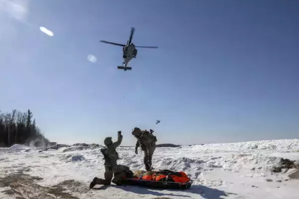「地上で戦う空軍兵士!? 戦場の空を地上から支える「スペシャリスト集団」 実は “脱落率9割” の超難関」の画像