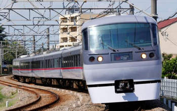 非公開: 西武新宿線「田無」が早くも「準・特急停車駅」に!? 土休日の「レッドアロー」が全停車へ 約4か月間