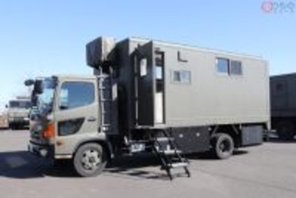 警戒監視の空白なくせ！ 絶海の孤島に配備される“巨大な筒”とは？「ミサイルじゃないからね」