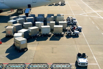 全国の空港で起きている「地上クルー不足」ひと事ではないワケ 国も重要課題に位置付け