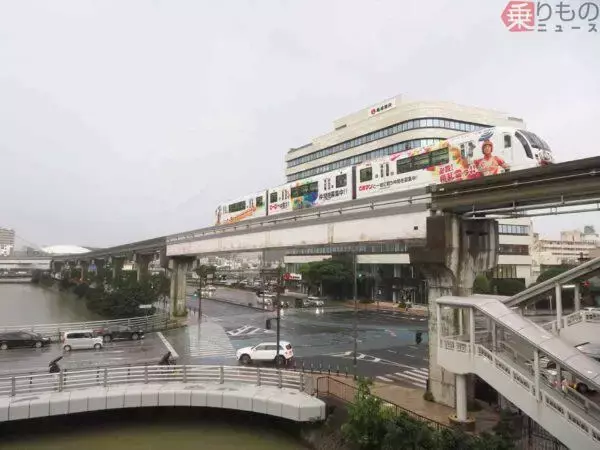 「もう乗れない…！」 沖縄のモノレールが“ドル箱”化？ 8年で乗客倍増、山手線並みのラッシュでうれしい悲鳴