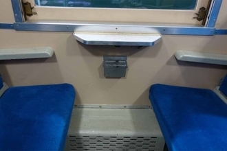 「平塚まで禁煙」ってどういうこと？ 男性喫煙率83％で駅も車内も「モクモク」 別世界だった昭和の鉄道