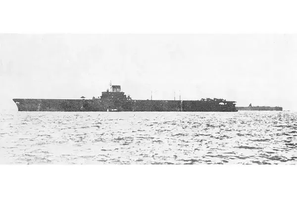 自慢の重装甲だったはず!? 旧海軍期待の新鋭艦 空母「大鳳」竣工-1944.3.7