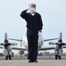 オトコの作業着です！「セーラー服」200年経ってもなお健在 女性のイメージついたワケは？