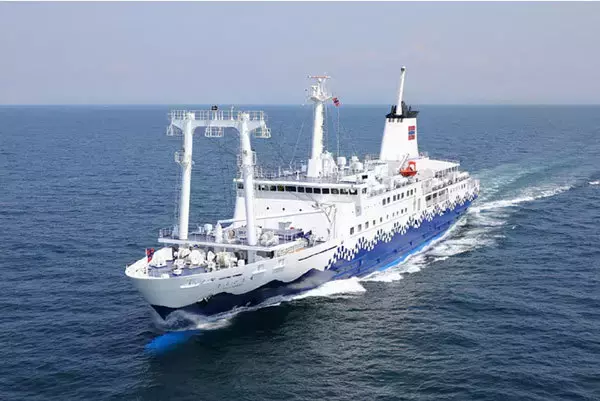 「船はネット使えない」を打破!! 伊豆諸島航路で「スターリンク」トライアル導入 東海汽船