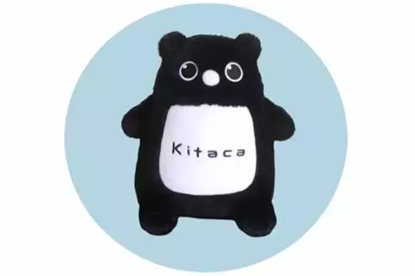 「やっと！おすわりを覚えました」ICカード導入から18年、キャラクター作者の監修・公認グッズが登場 老舗とコラボ