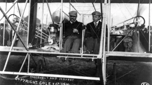 「テディベアの元ネタは「乗りものオタク!?」陸・海・空の乗りものに“史上初”を刻み続けた“超アクティブ大統領”の伝説」の画像