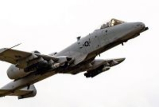 「A-10の廃止はいつだ？」米議会で空軍首脳が今後を明かす 国民的人気の対地攻撃機「欲しがっている国がある」とも