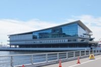 空前絶後の“20万トン級”が東京に!?「ディズニーの超巨大クルーズ船」日本導入の前に“お姉さん”が来日か 東京タワーよりデカい！