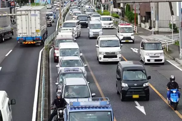 国道246号「渋滞の先頭」の交差点で対策完了 右折車線改良で流れ改善なるか 川崎