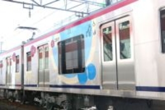 京王線「最新車両」の実力は？ 側面には“巨大な窓”も これまでの車両と全然違う！ いよいよ今月デビュー