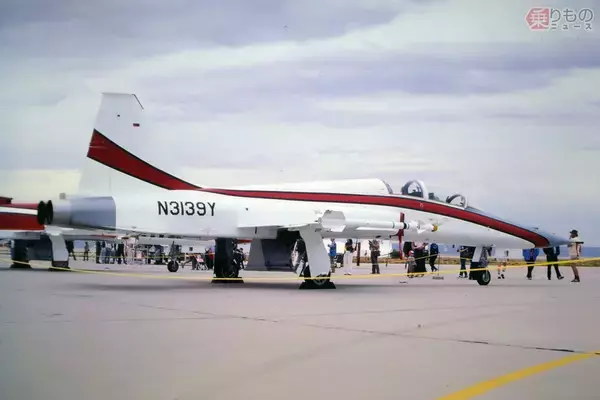 「悲運すぎる高性能機？ F-20「タイガーシャーク」わずか3機で終わったワケ しかし日本で超有名に」の画像