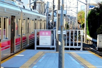 東急の「短すぎるホーム」解消へ 改札も踏切も線路も全部工事 限られた空間をどう変える？