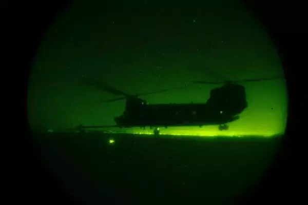 命令は「大統領を拉致せよ！」米軍が見せた驚愕の特殊作戦その全貌 あらゆる航空機を駆使して1日で3500kmを移送