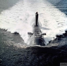 世界唯一“軍艦を沈めた原子力潜水艦”とは 日本防衛にも活かせるか「海の忍者」の戦訓