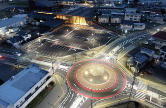 事故が“半分以下”に減るのに…「夢の交差点」 なぜ日本では普及しない？