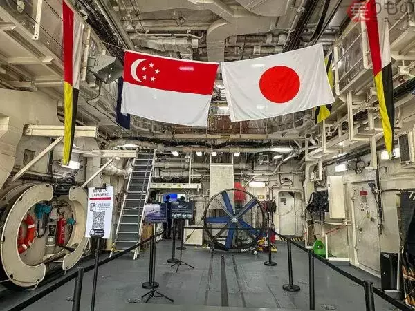 「シンガポール軍艦の食卓は “屋台メシ”そのもの!? 専門職までいる多国籍な海軍メシである理由とは」の画像