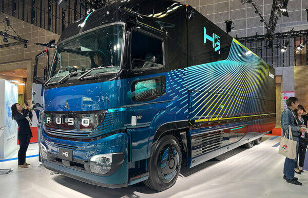 「水素で走る大型トラック」普及のカベは？ 「スペック的には有能」でもＥＶ車とは事情が違う