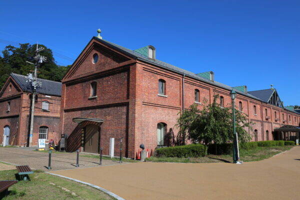 海自「水上艦隊」誕生でどう変わった!? 護りの要「5大基地」それぞれのスゴい特徴 さらに巨大化する基地も