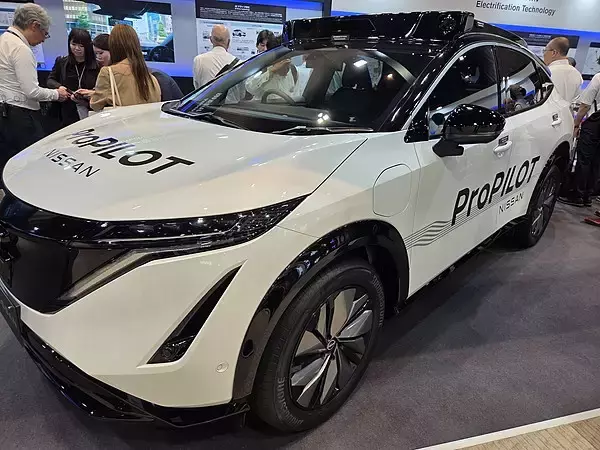 燃えない、壊れにくい、ハイパワー！「全固体電池」積む“未来のEV”は誕生するか？ 世界の勢力図を塗り替えるかもしれない新技術とは