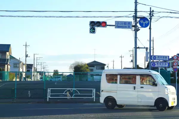「所沢から相模原まで一本道」完成遠のく…？ 「新府中街道」事業期間が大幅に延長 “食い違い交差点”解消はいつ？