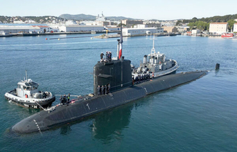 世界初の“ニコイチ潜水艦”無事に任務を完了し退役へ！ まさかの方法で「奇跡の復活」を遂げた艦