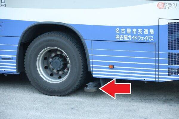 日本唯一！「バス×鉄道」の激レア乗りもの間もなく終了か？ 利用者は多いのに…なぜ？