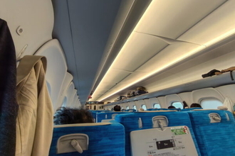 「9割が飛行機」の東京～福岡、新幹線のメリットは？ 「仕事もできるし、整うし」 ただ“没入タイプの人”向けに？