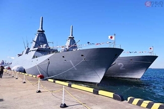 掃海艦、増やします！「けらま」進水で見えた海自の新方針 もがみ型護衛艦の“弱点”めぐる見直し