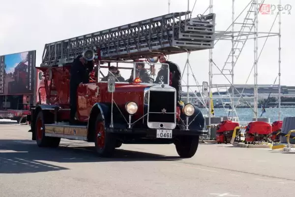 お値段「2億円のベンツ」が走った！ 90年前の“巨大はしご車”が奇跡の復活 10年かけた「執念のレストア」で名古屋に再び咆哮