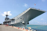 「「金返せ！」鳴り物入りで就役、でも期待ハズレだった空母3選 ジェット機運用できてもトラブル続き」の画像1