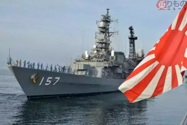 ベテラン護衛艦の主砲が咆哮！ 暑さも吹き飛ばす作動確認の様子を海自公式が公開 アイスベスト着用も