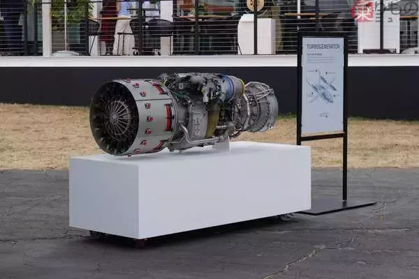 「九州で飛んで話題となった“未来の旅客機”、早くも軍用機に!? 防衛市場参入の納得のメリット」の画像