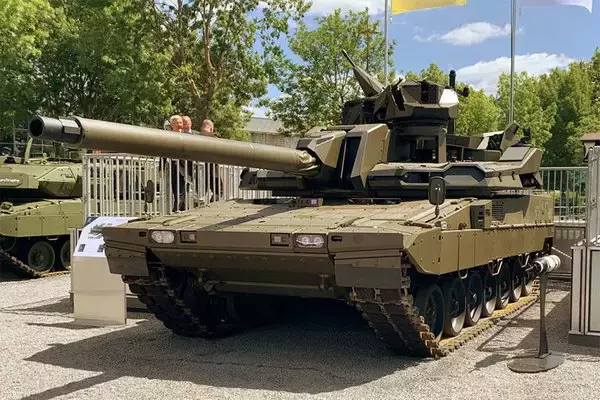 「ショーケースの最新戦車は「古い革袋」？ 2022年の各社新型戦車コンセプトを総括！」の画像