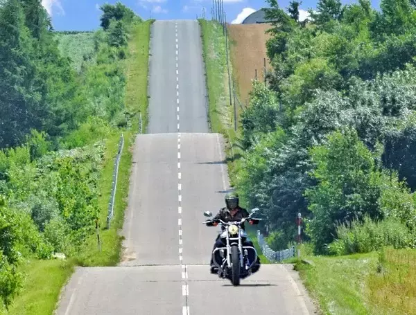 今年も出た！バイクでETC乗り放題「ツーリングプラン」全国20種設定 「定率割引」と兼用もOK