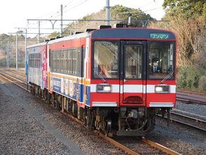 昭和生まれ41歳のディーゼルカーどうなる？ 「新型」登場から10年 開業時の車両の置換え計画「意外な展開」に!?