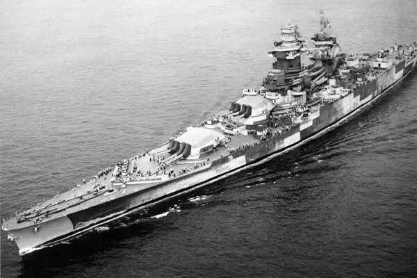 「「史上最後に完成した戦艦」なぜ？ 「“意地”で“維持”しよう」と頑張っちゃったら不遇の結果に」の画像