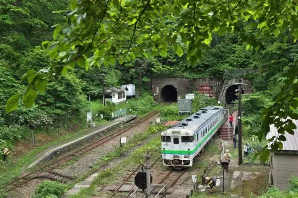 「日本一の秘境駅」フォトコンテスト開催 入賞すると特産品 町の維持管理10周年