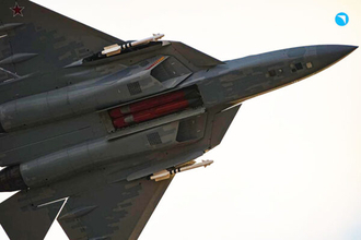 「最高機密」なのになぜ? 「ロシア最新ステルス戦闘機」中東の“空の祭典”で初展示へ…その納得の狙いとは