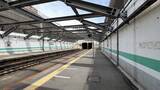 「「火攻め」「水攻め」で長期不通に… 40万本のタイヤが燃え、駅が「浮上」!? 武蔵野線の受難史」の画像2