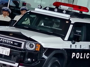栃木県警に「最新最強のタフパトカー」誕生！ GT-R・LC500・ハーレーダビッドソンに続く新たな寄贈車が2台 配備先は？