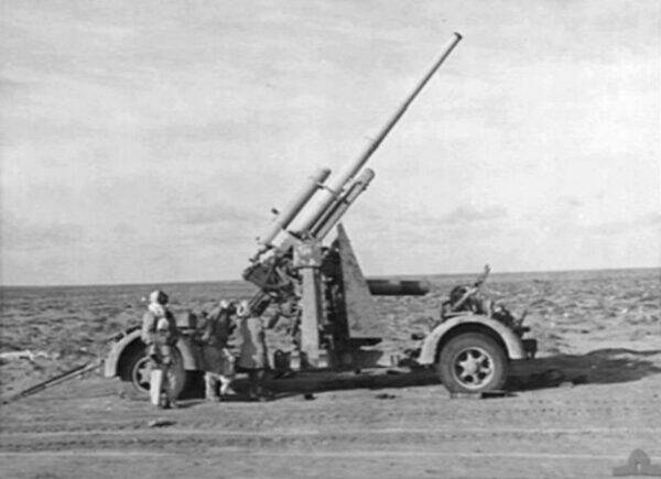重装甲なのに“撃破されまくり”!? 英軍戦車「マチルダII」実戦で露呈した致命的な欠点とは
