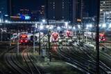 「「こんな場所に⁉」電車の“ねぐら”なぜ地下や郊外に？ 広さだけじゃない、車両基地の場所を決める“3つの納得な理由”とは」の画像1