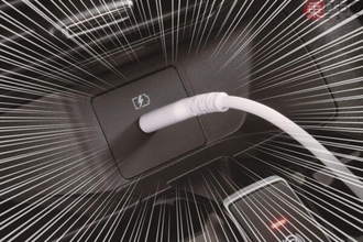 「USB挿しっぱ」でクルマが“故障”する？ 三菱公式の投稿にSNS騒然 「一体ナゼ？」「これマジで起きるよ」
