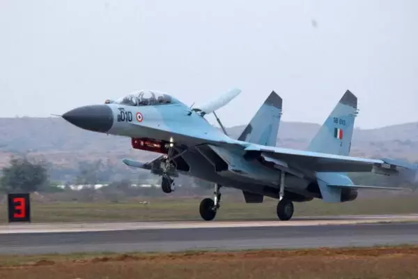 「またもトランプ大統領が爆弾発言!? “情報漏洩リスク”あるアジアの大国に最新戦闘機F-35購入を提案 その目論見とは」の画像