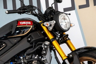 高速も走れる「軽二輪のXSR」ついに登場！ レトロな見た目で“中身は最新式” ヤマハ「XSR155」日本デビュー
